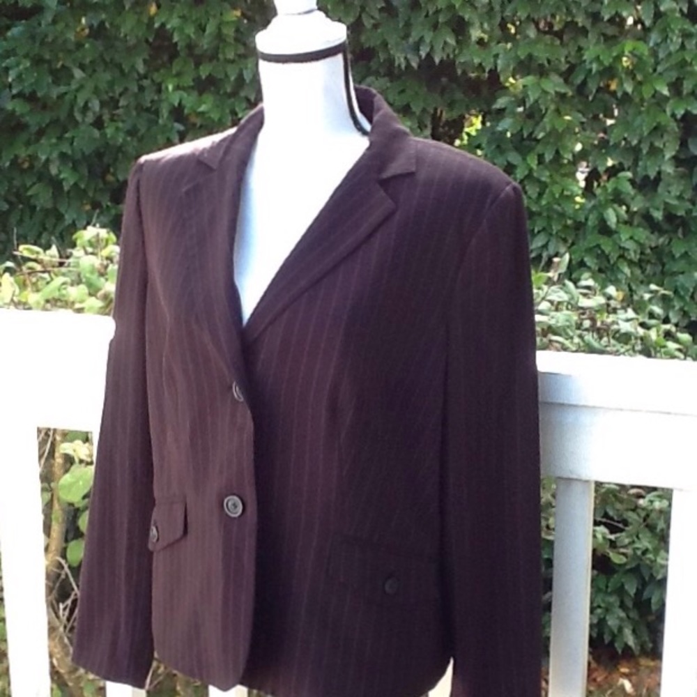 Style & Co 2-button Black & Tan pinstripe blazer Size 14